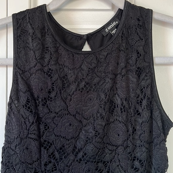 Zunie black lace dress. Never worn. Tag still on. Size 16. - Picture 2 of 8